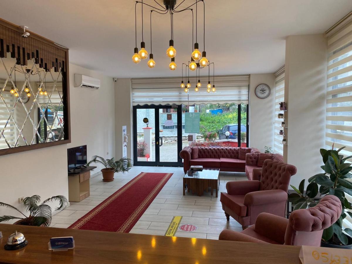 Grand Pera Suıte Pelitli  Exterior foto
